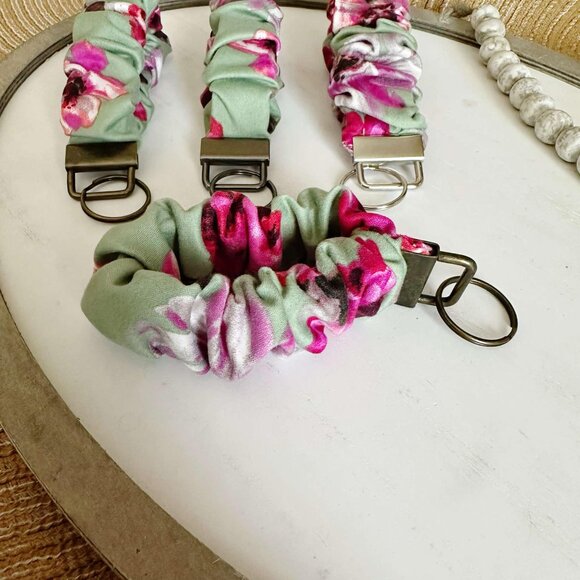 Silky Green Floral Scrunchie Keychain Wristlet - Picture 3 of 3